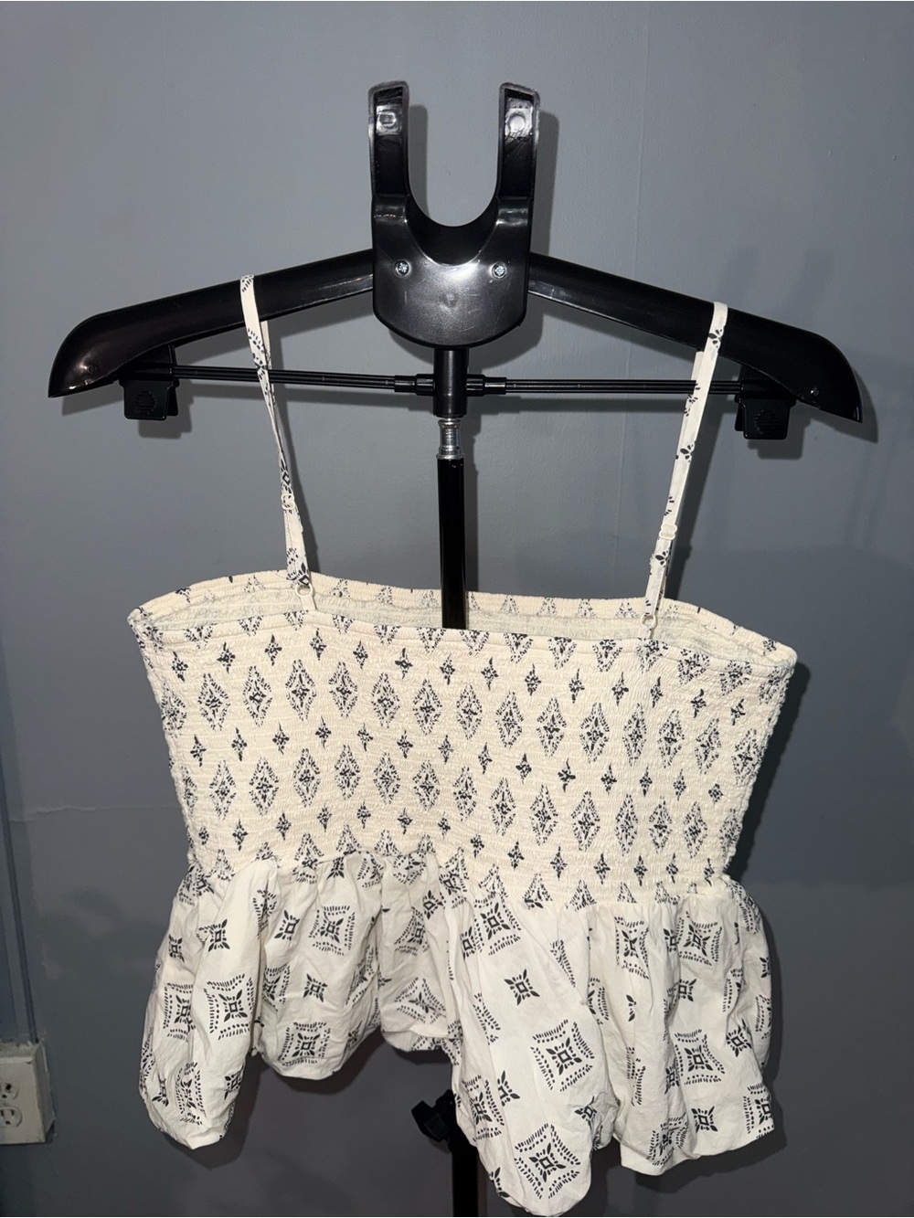 American Eagle Large Smocked Peplum Cami Top Boho Cottagecore Cream Black - Picture 3 of 8